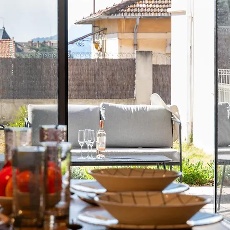 1-br 75m Duplex With Pool * Канны