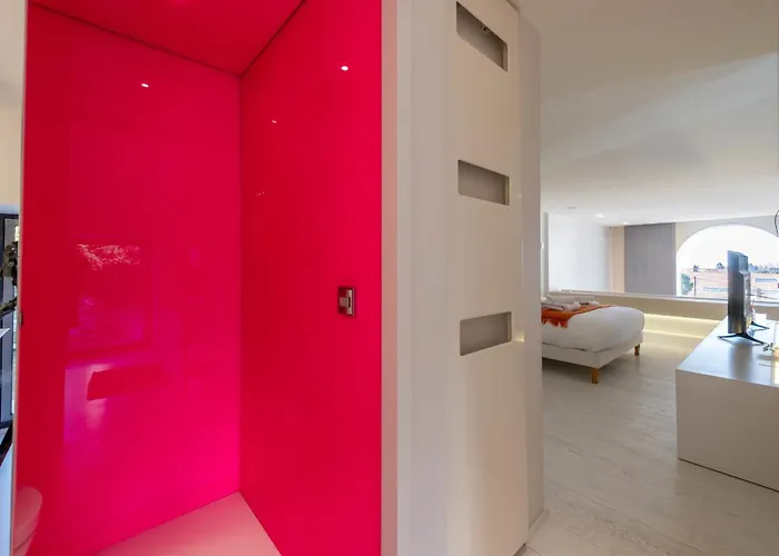 1-br 75m Duplex With Pool Cannes