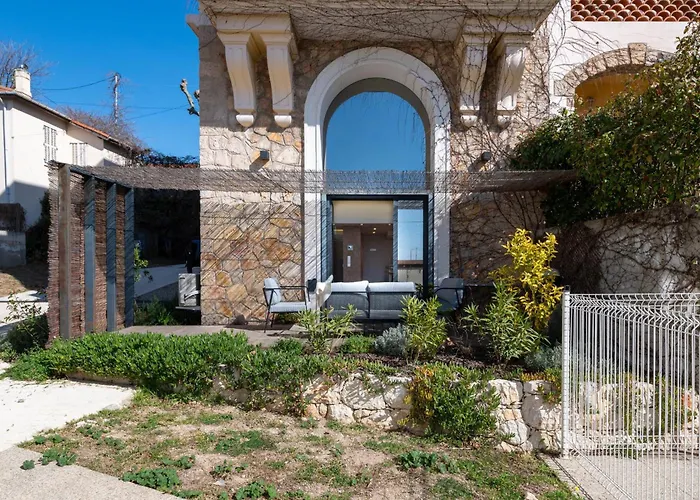 1-br 75m Duplex With Pool Daire Cannes