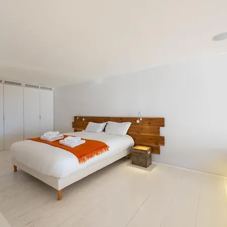 1-br 75m Duplex With Pool Appartement *