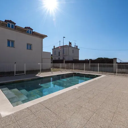 Апартаменты 1-br 75m Duplex With Pool Канны